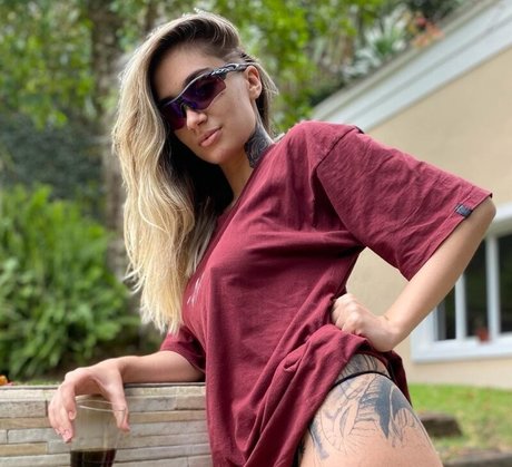 Jade Sampaio ヌードモデル 画像