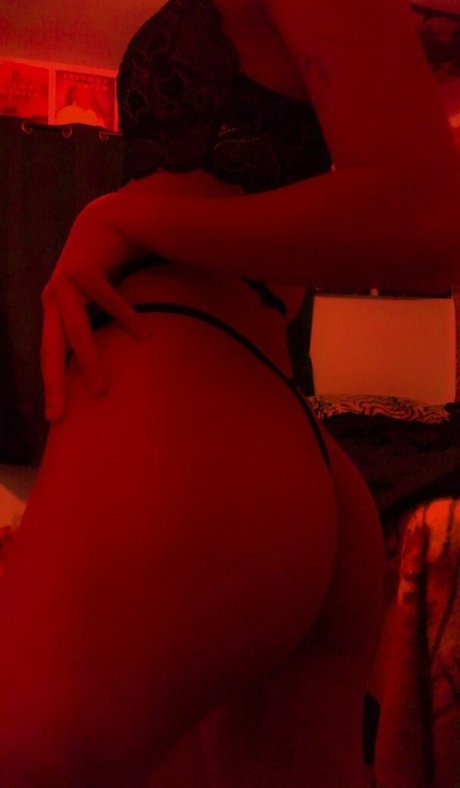 Dinkhoe ポルノスター 写真