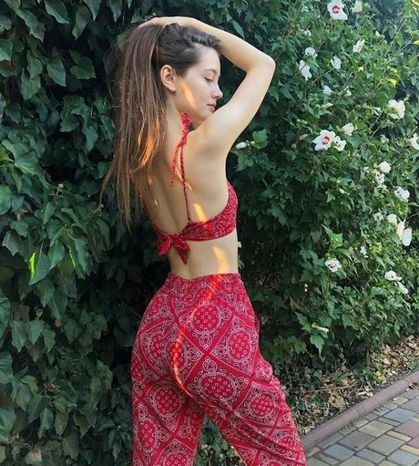 Anna Loisa 最高のスター アーカイブ