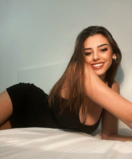 Valeria Conca アダルトモデル 写真