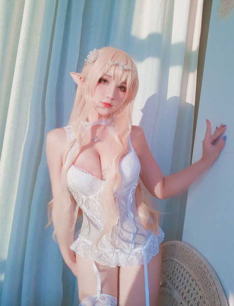 jiuqucka ポルノスター エロティック ギャラリー