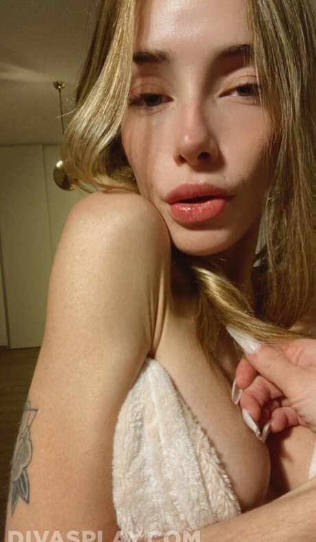 Melu Yoverno ヌード女優 画像