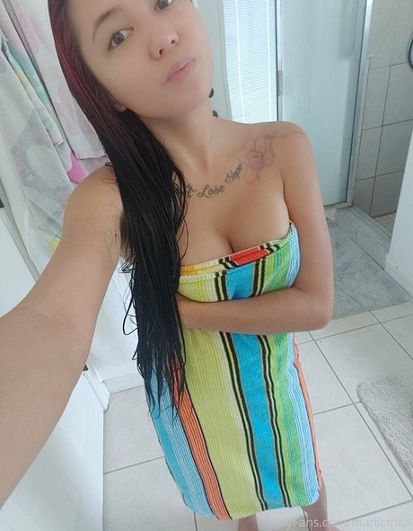 黒髪の熟女オンリーファンズ 美しいヌード アーカイブ