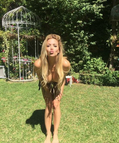 Evangelina Anderson ヌードモデル 写真