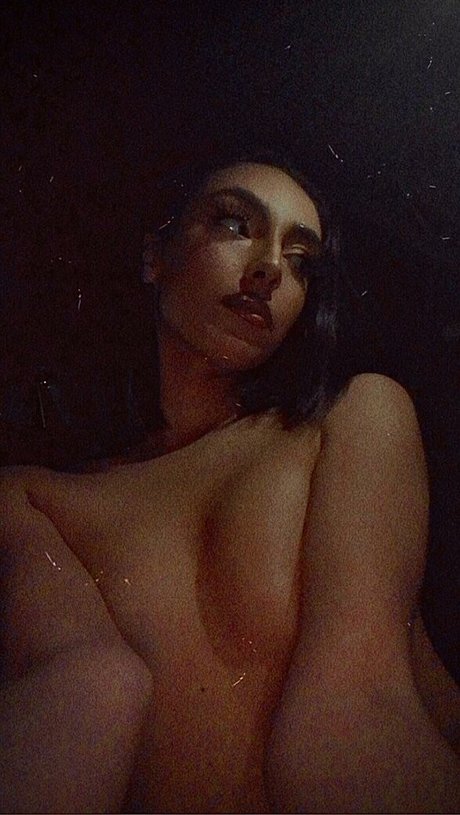 laydinaxx セクシー女優 写真