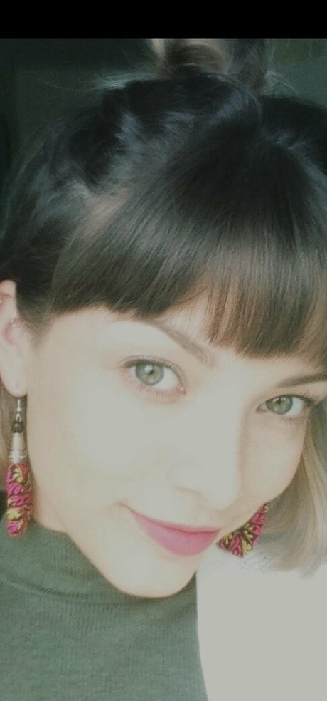 Molly Mae Osborne 完璧なモデル 画像