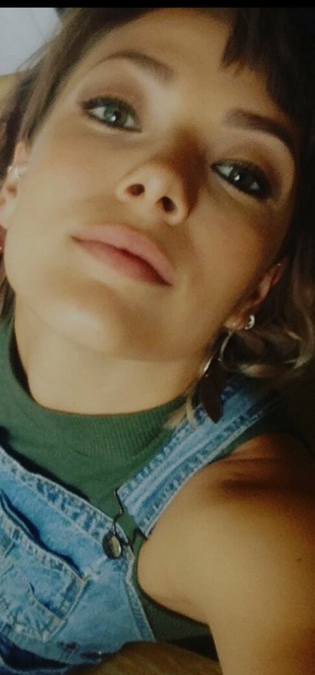 Molly Mae Osborne ポルノスター 素敵 画像