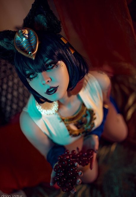 黒檀BDSMオンリーファンズ アートヌード 画像