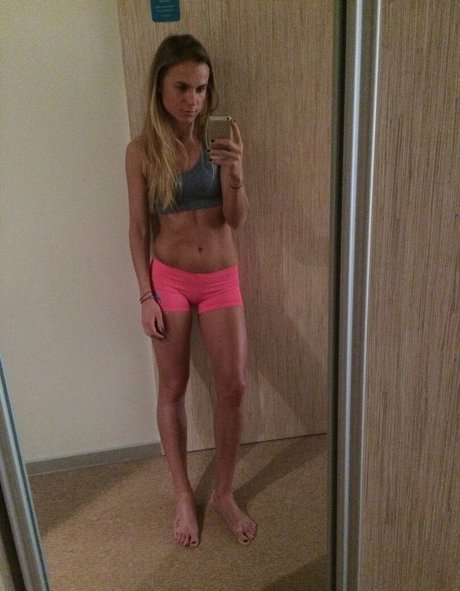 肉厚熟女オンリーファンズ 無料エロ 画像