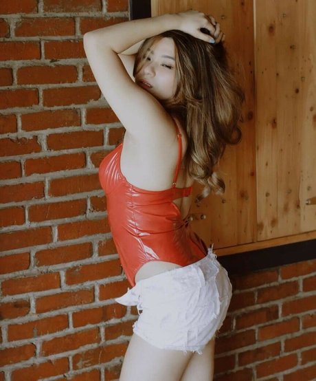 florencywg 素敵なポルノスター 写真