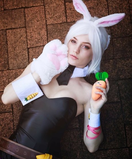 スキニーモデルオンリーファンズ 美しいヌード 写真