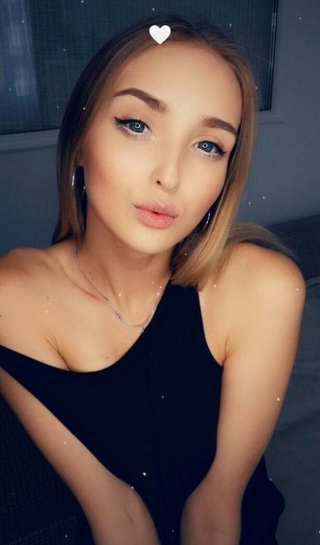 Xxlika ポルノスター 裸 画像