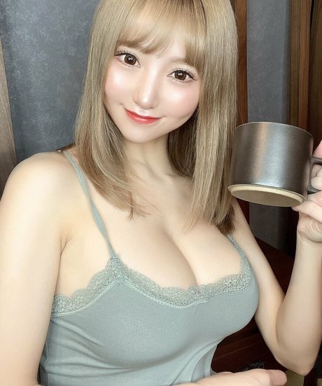 Kisaki Sasaki 完璧なモデル 写真