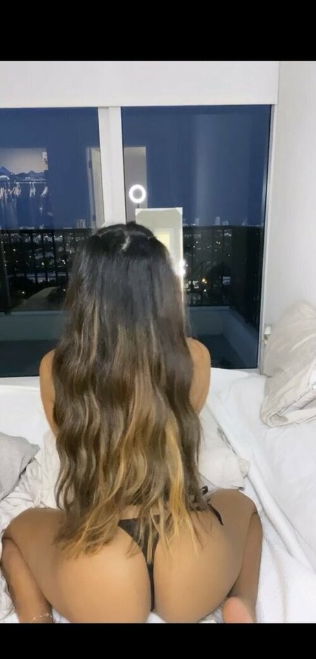 フィットネスコーチオンリーファンズ 美しい 画像