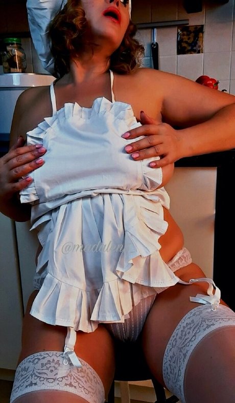 Madlena Vox ポルノモデル 写真