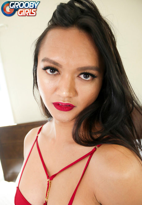 Andrea Zhay アダルトモデル 写真