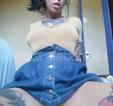 p ossessive スター ヌード 写真