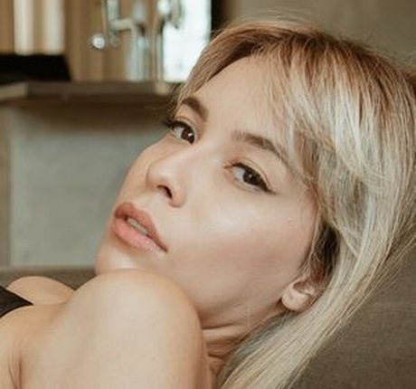 Giovanna Dias 無料のスター アーカイブ