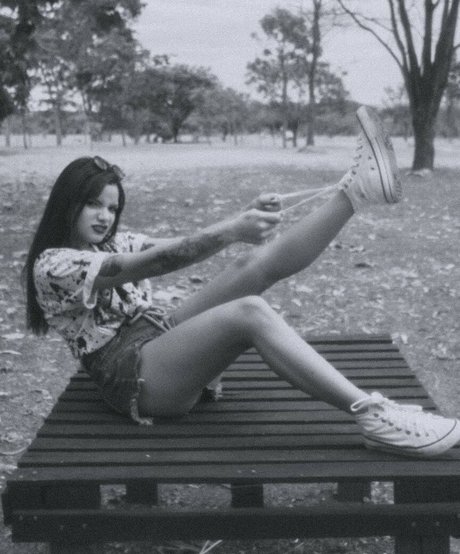 Jessie Cardim XXXモデル 写真