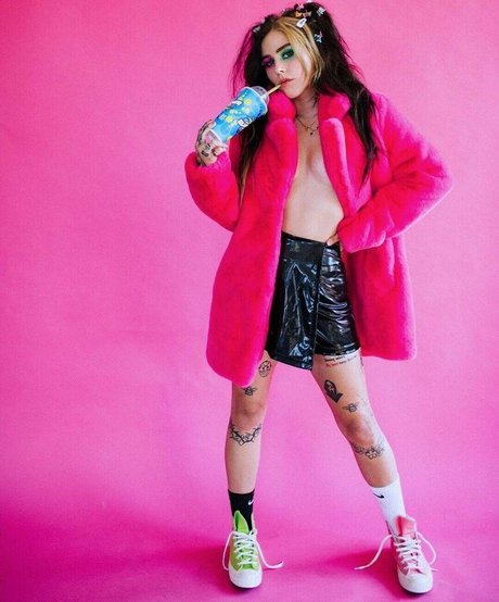 CrayCraysounds ヌードのポルノスター 写真