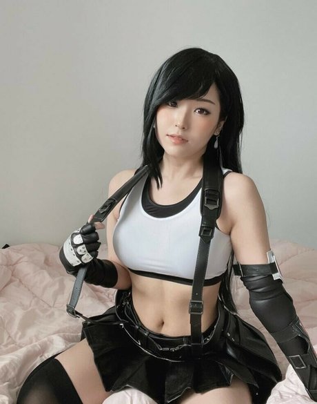 YoonHyoonAikuros ポルノスター トップ 写真