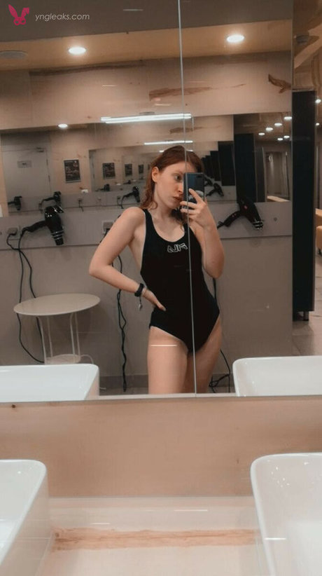 rocketpocket エロティックなスター 写真