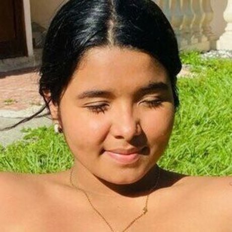 ジムのインフルエンサーオンリーファンズ 無料 画像