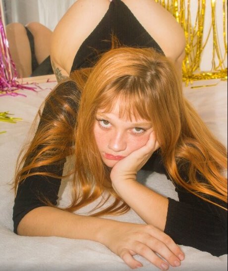 Ana Damski トップ女優 画像