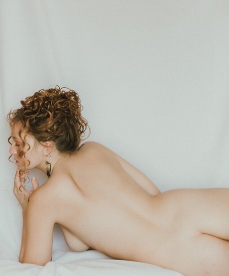 Ana Damski ポルノスター 画像