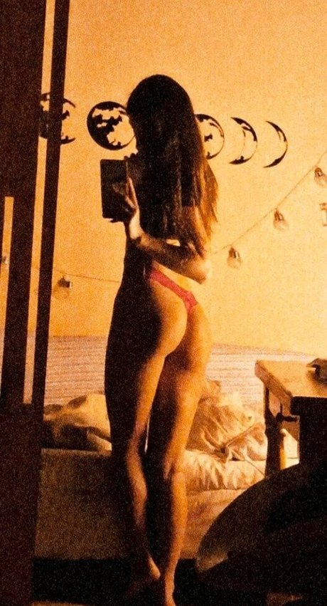 Flor Laneve セクシーなスター 画像