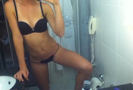 Olivia Rogowska 可愛いモデル 写真