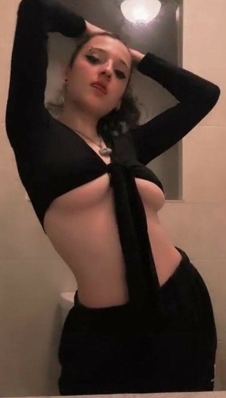 fatripsmyguy ヌード女優 ギャラリー