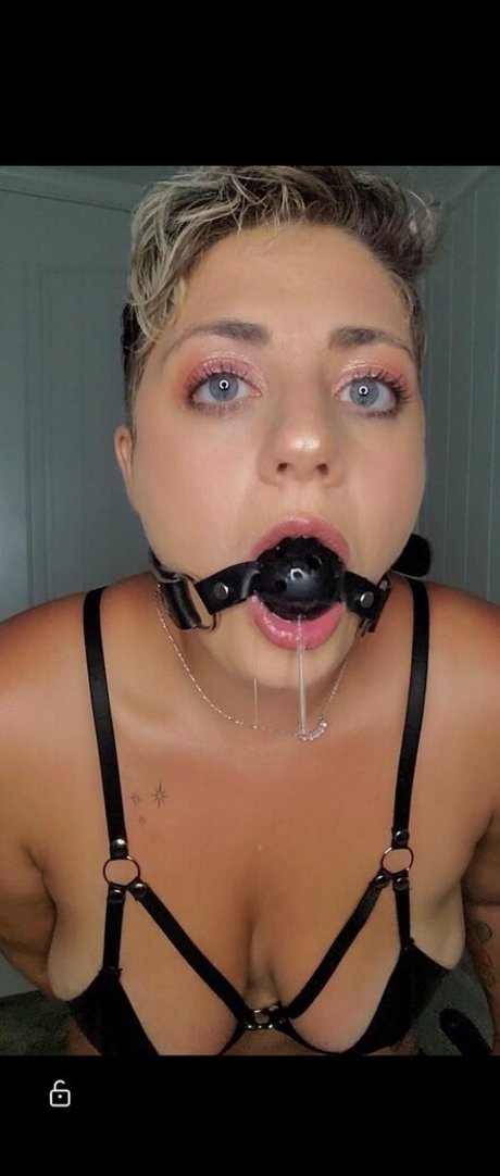 CallmeMiaG 無料のスター 画像