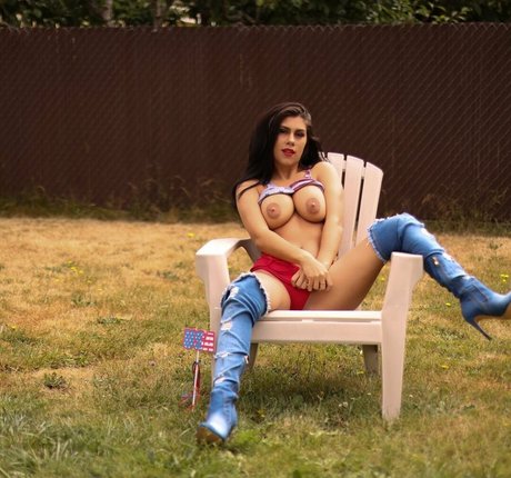 Autumn Lynn ホットモデル 写真