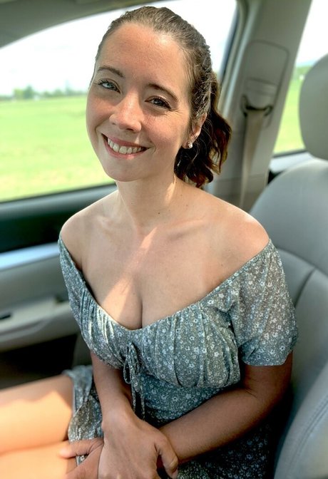 MissKatiesss エロティックなスター 写真