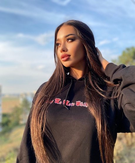 Sophia Adamova エロティックなモデル 写真