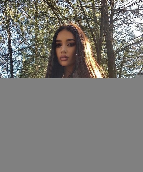 Sophia Adamova 裸のポルノスター 写真