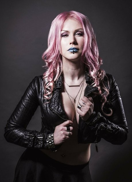 ぽっちゃりティーンズオンリーファンズ xxx 画像