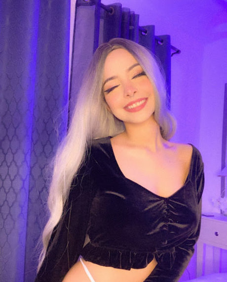 CuteEvaa18 高品質のポルノスター 写真