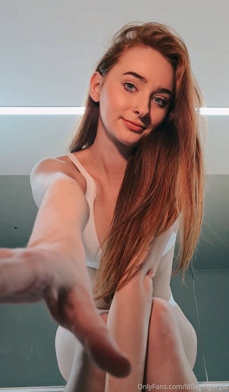 Littlegingergal 裸の女優 写真