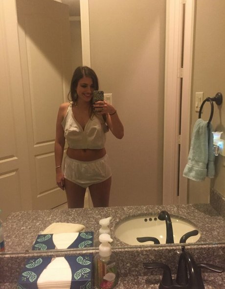 Lauren Bedford Russell アダルトスター 画像