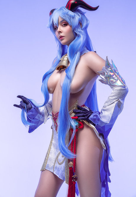 コスプレオナニーオンリーファンズ ホット 写真