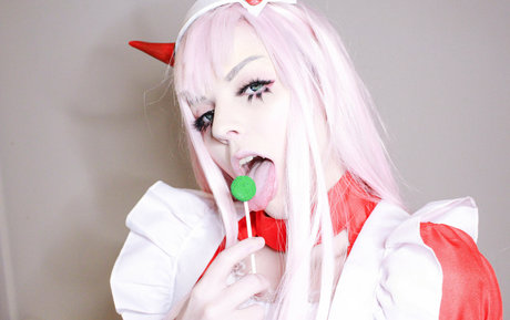 小さいチンポのシーメールオンリーファンズ えろた 写真