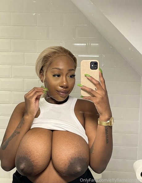 Effy Flame 無料女優 ギャラリー