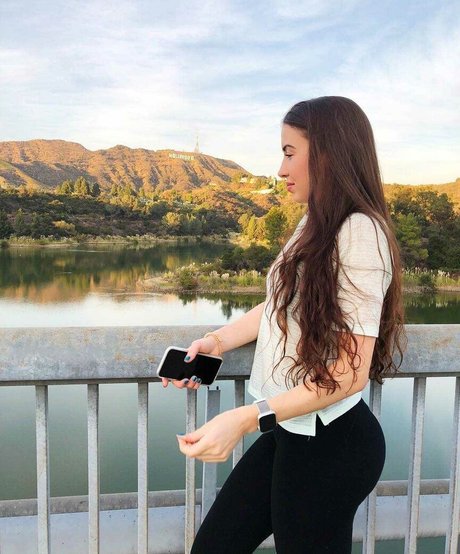 Samara Redway ポルノスター 独占 画像