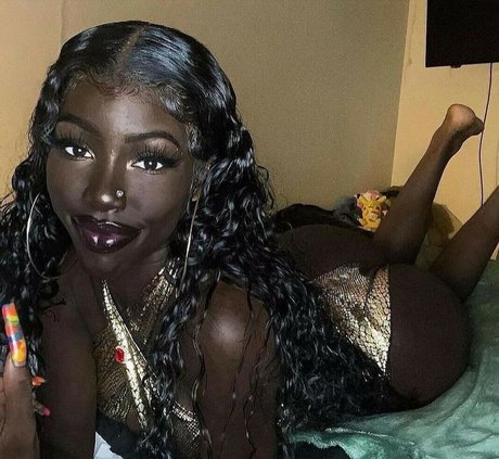 Cyn Kaine 最高のスター 画像