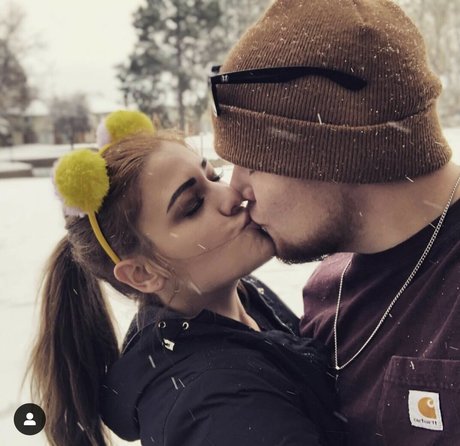 Judy nk アダルトモデル 写真