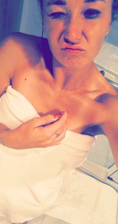 フィリピン人オンリーファンズ 可愛い 写真