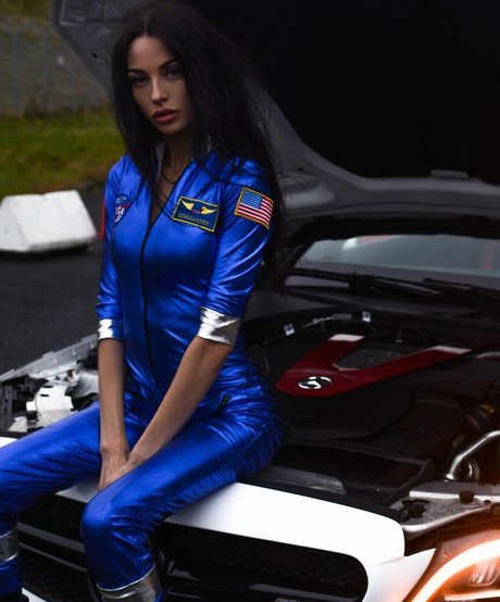 marlinskaa ヌードモデル 写真