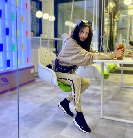 marlinskaa アダルト女優 ギャラリー